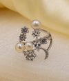 Trianelle Gleam Pearl Charm Silver Ring