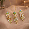 Lyselle Fleur Pendant Set